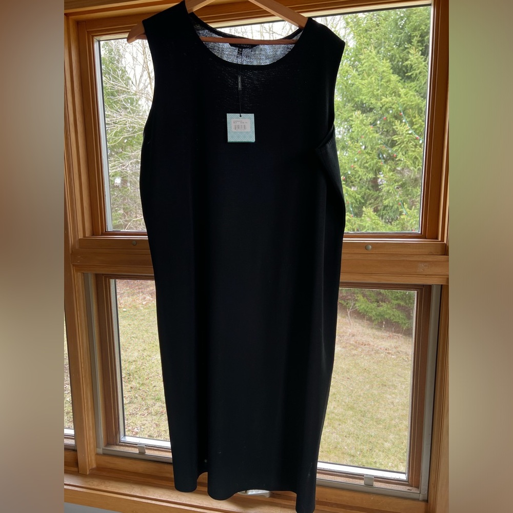 NWT. Ming Wang 1X black knit sheath dress.